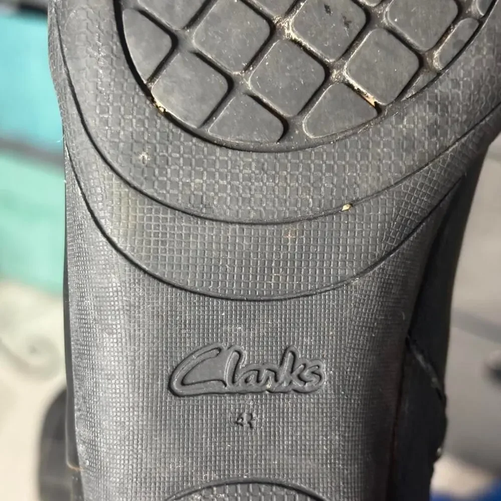 Clarks Black Leather Knee High Riding Boots Women's Size 7 M Wide Calf